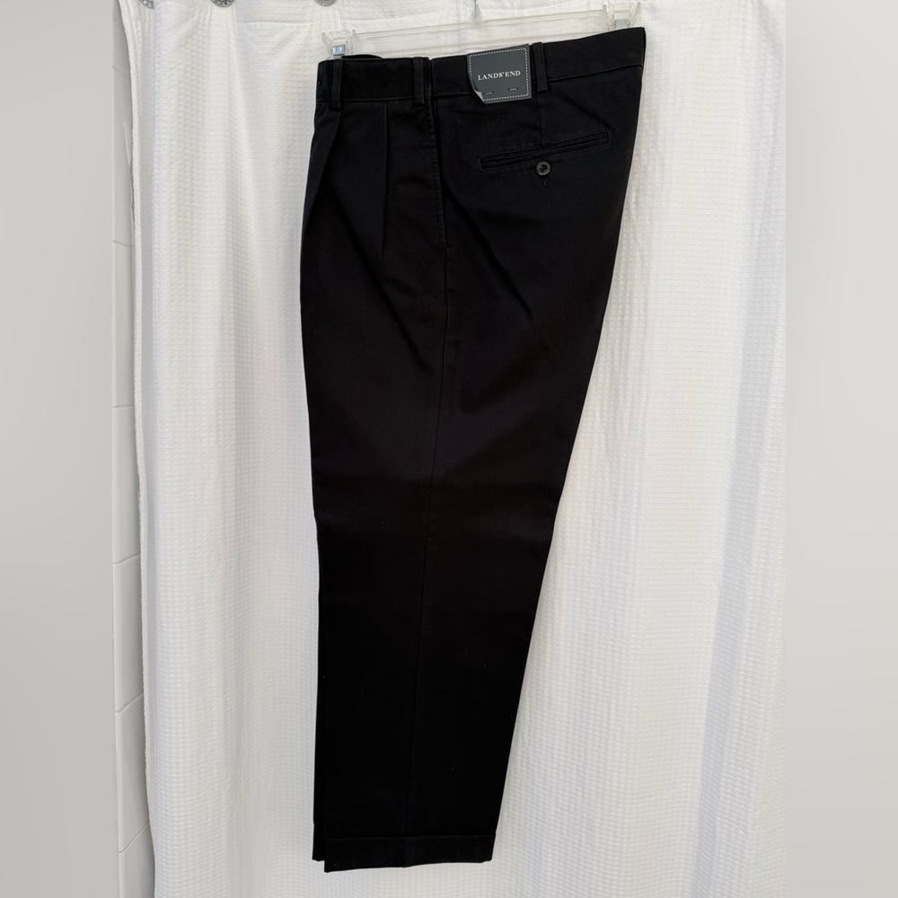 NWT Men’s Lands' End Dark Blue Chino with Pleats and Cuffs